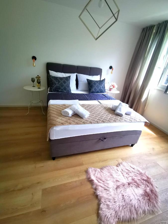 City Center Apartment Bravos Makarska Esterno foto