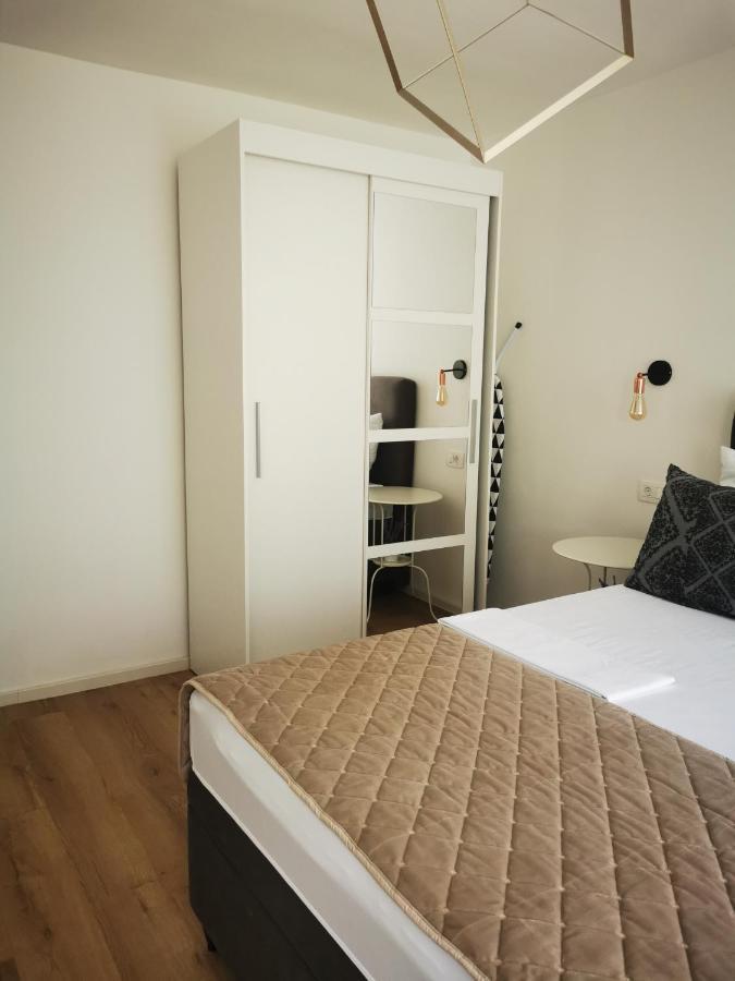 City Center Apartment Bravos Makarska Esterno foto